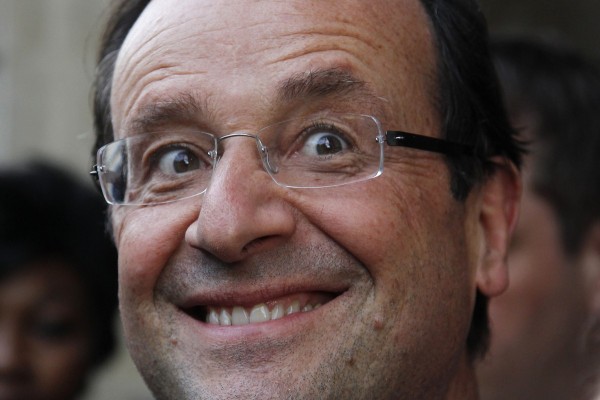 François Hollande smile pour la photo