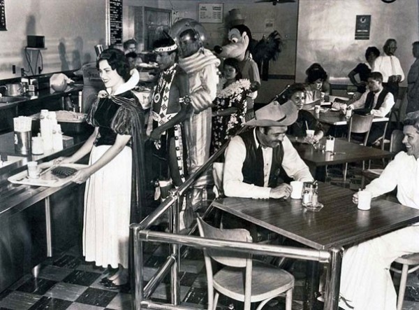 1961 : La cafétéria des employés de Disneyland