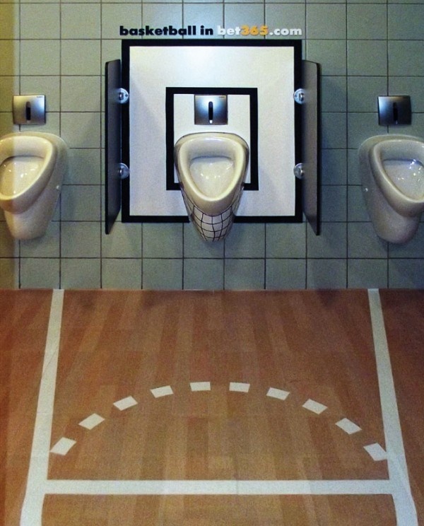Un urinoir basket