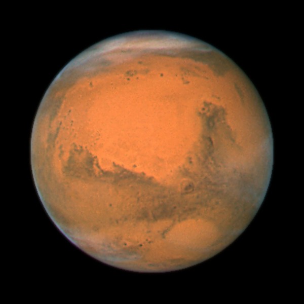 Mars_ Closest Approach 2007