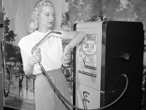 1949 : Un distributeur de protection solaire