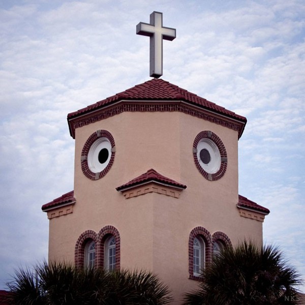 L'église poule